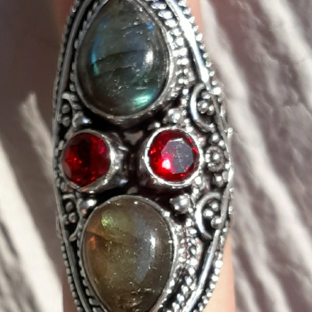 New Oversized Labradorite & Garnet 925 Silver Statement Ring. - Picture 7 of 9